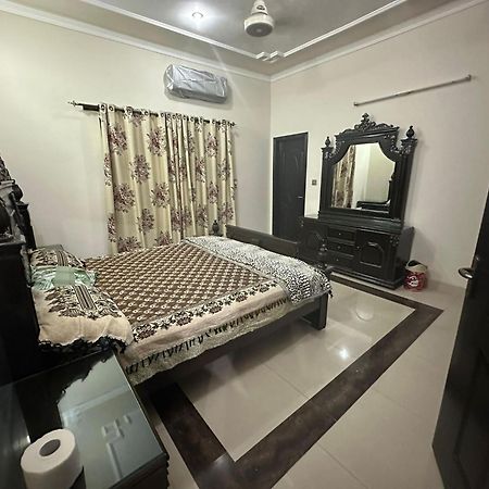 Bahria Town - 10 Marla Portion With Two Bedrooms Near To Talwar Chouk - Walking Distance Lahore Exterior photo