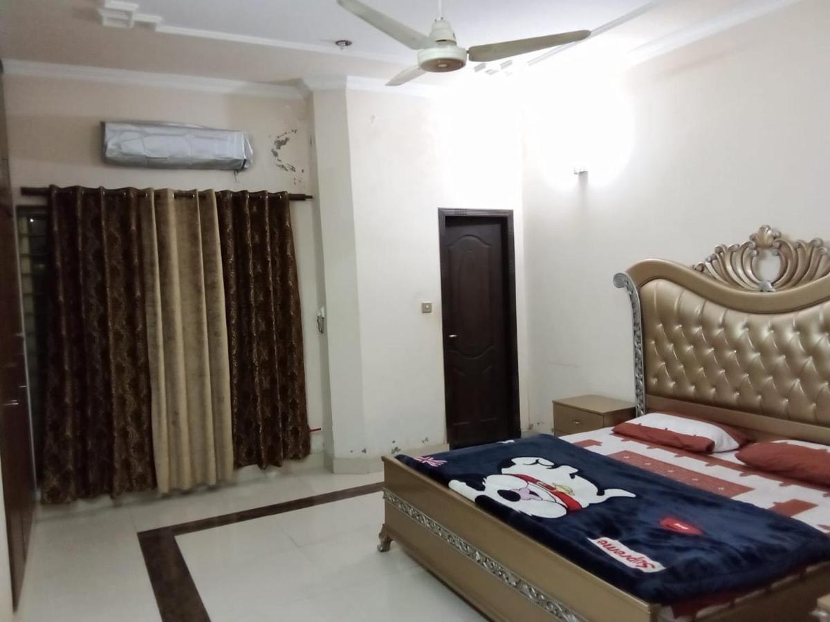 Bahria Town - 10 Marla Portion With Two Bedrooms Near To Talwar Chouk - Walking Distance Lahore Exterior photo