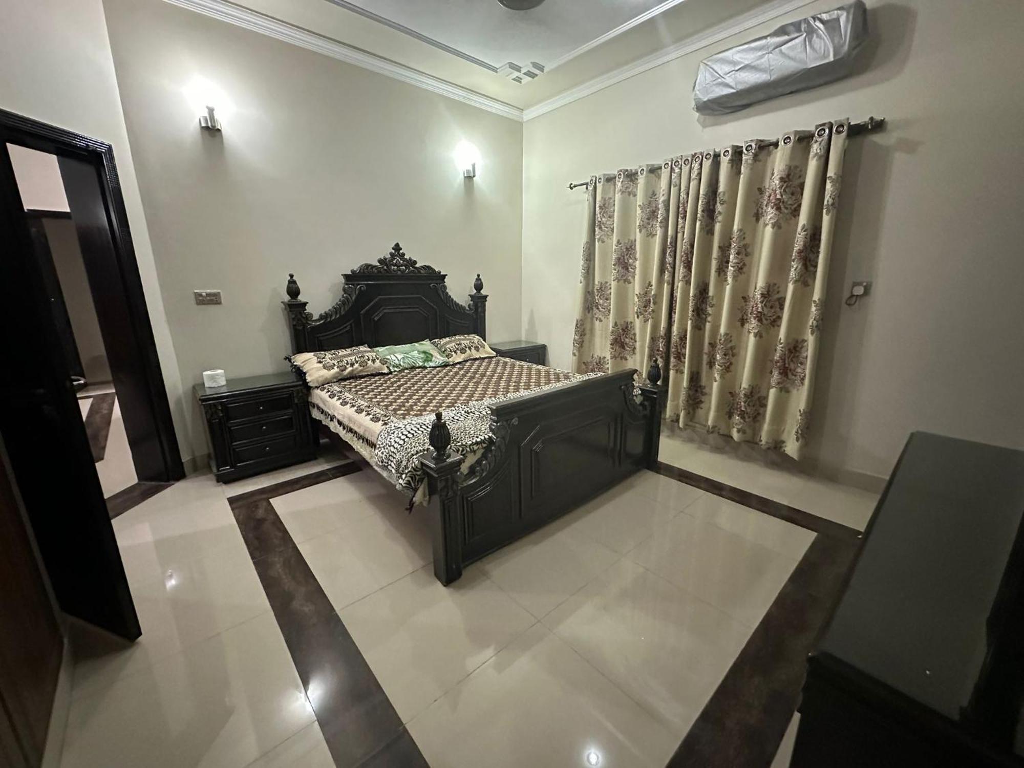 Bahria Town - 10 Marla Portion With Two Bedrooms Near To Talwar Chouk - Walking Distance Lahore Exterior photo