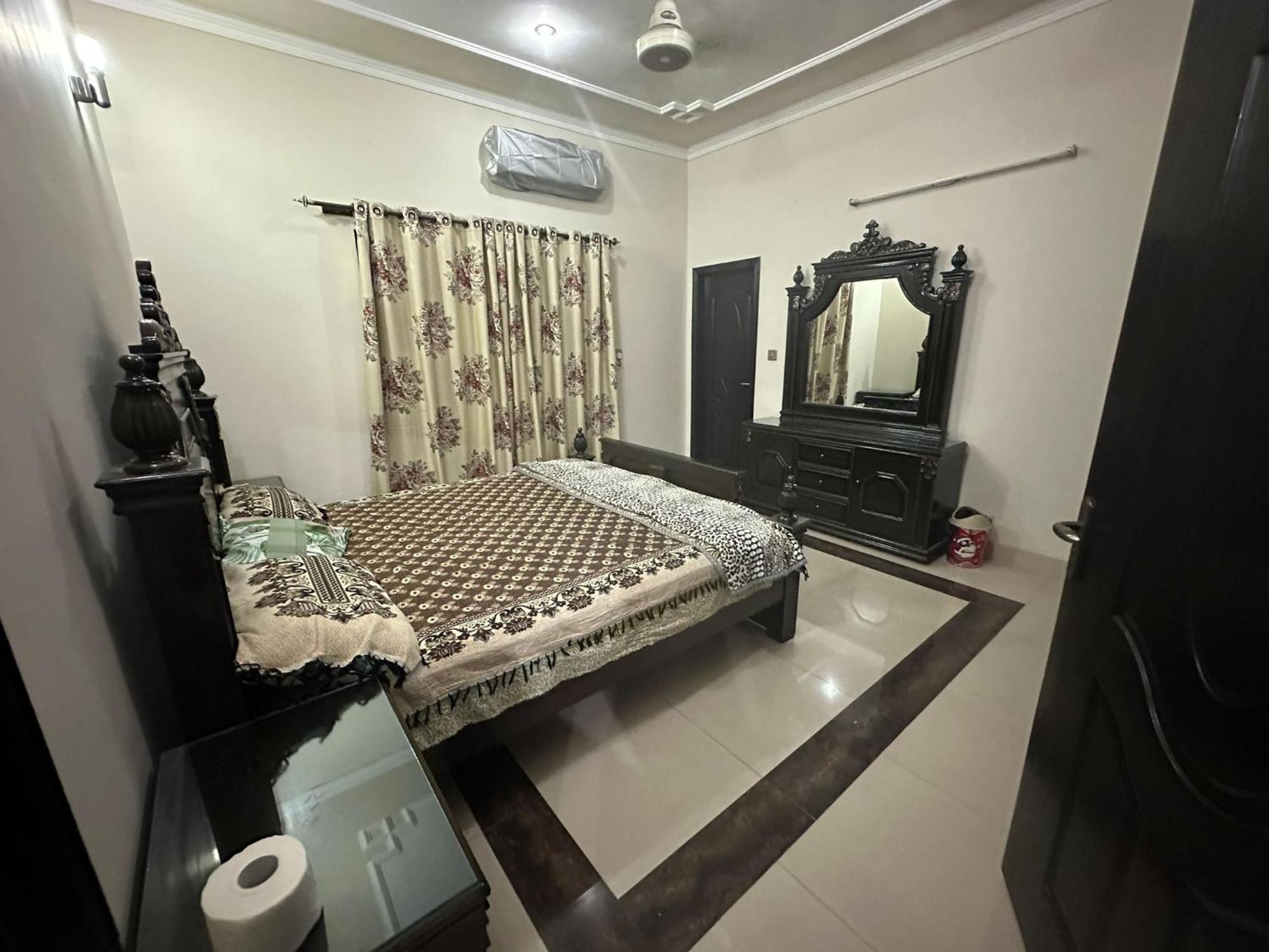 Bahria Town - 10 Marla Portion With Two Bedrooms Near To Talwar Chouk - Walking Distance Lahore Exterior photo