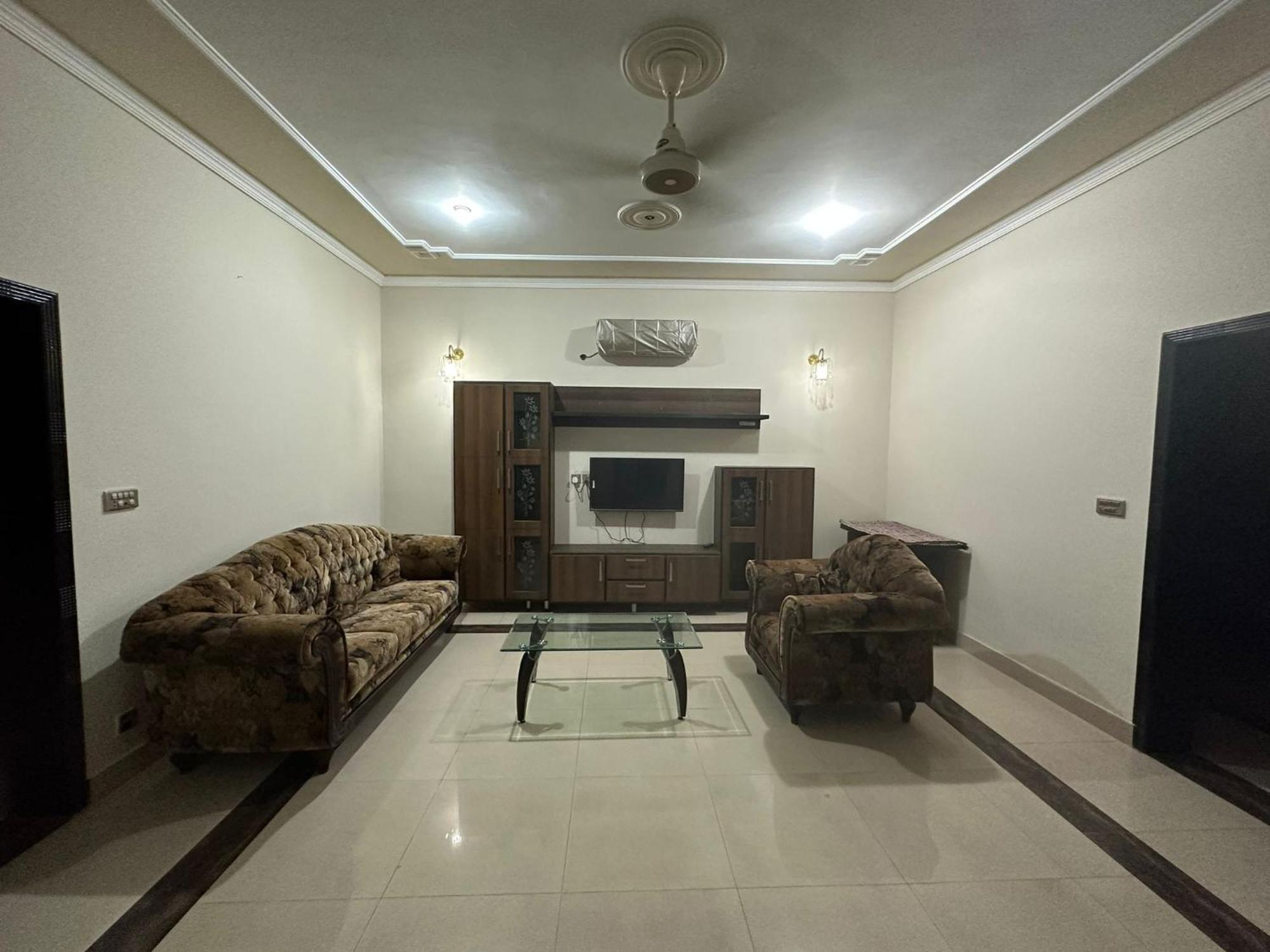 Bahria Town - 10 Marla Portion With Two Bedrooms Near To Talwar Chouk - Walking Distance Lahore Exterior photo