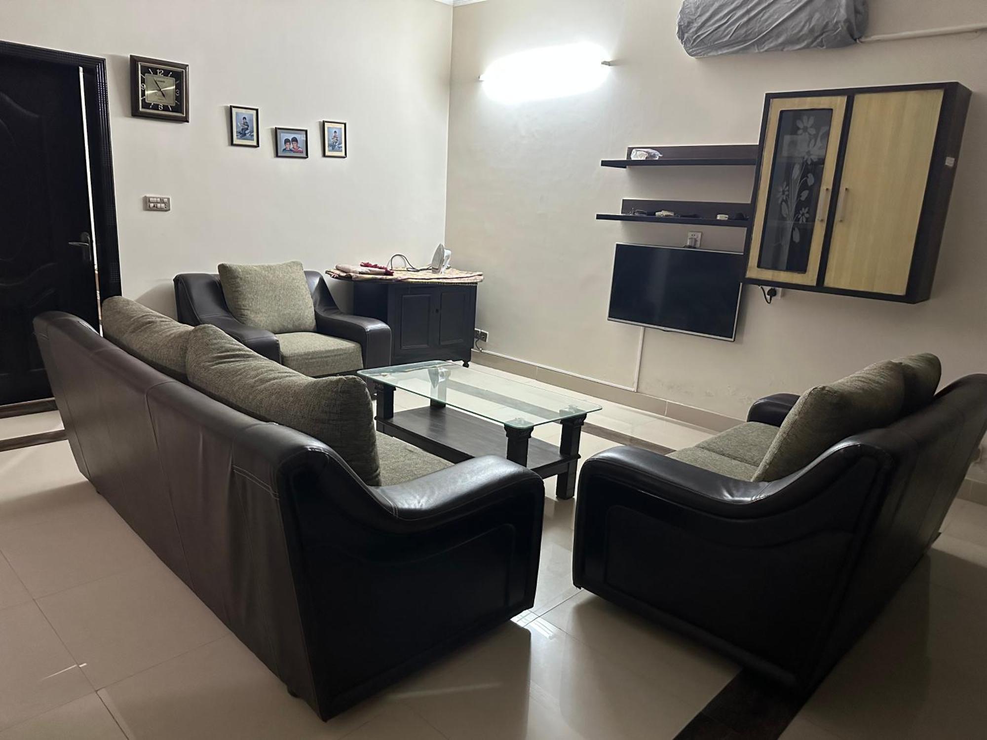 Bahria Town - 10 Marla Portion With Two Bedrooms Near To Talwar Chouk - Walking Distance Lahore Exterior photo